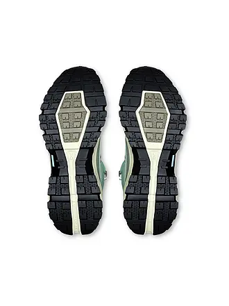 ON | Zapatillas de senderismo para mujer Cloudrock Mid WP | mint